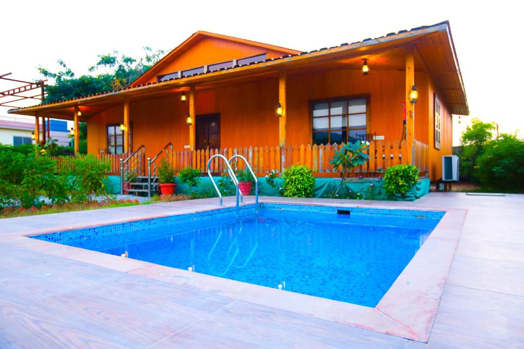 Aanandam Resort & Spa